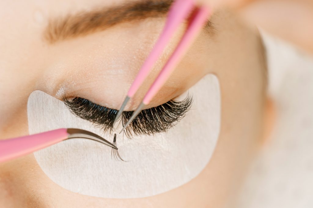 lash lift & tint finance training
